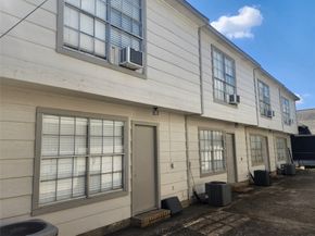 517 5th Street 4, Humble TX 77338