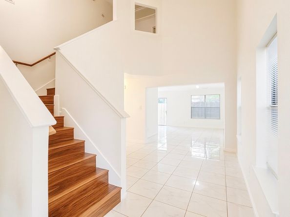 11823 Palmdate Street, Houston TX 77034