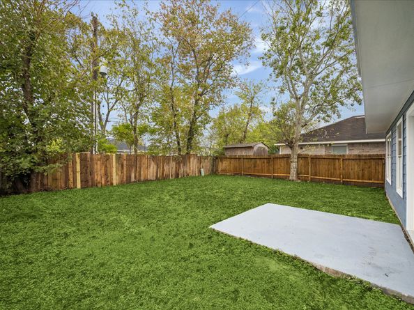 5639 Tiger Lilly Way, Houston TX 77085