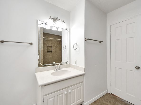 10743 Boardwalk Street, Houston TX 77042