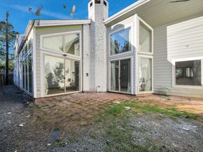 10743 Boardwalk Street, Houston TX 77042