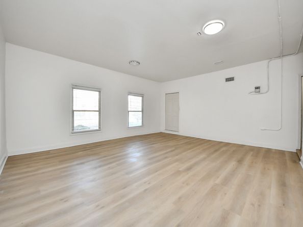 10743 Boardwalk Street, Houston TX 77042