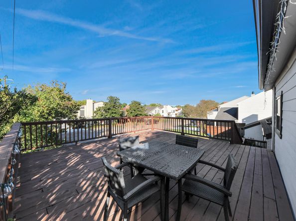 10743 Boardwalk Street, Houston TX 77042