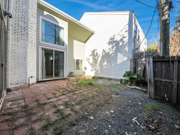 10743 Boardwalk Street, Houston TX 77042