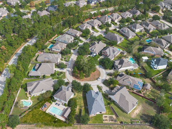 114 Buck Trail Place, Spring TX 77389