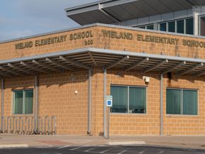 812 Battenburg Trail, Pflugerville TX 78660