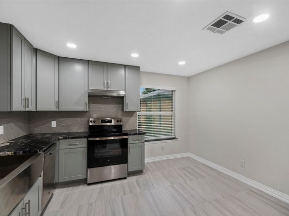 16519 Gaeldom Lane, Houston TX 77084