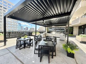 2016 Main Street 1501, Houston TX 77002