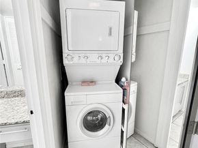 2016 Main Street 1501, Houston TX 77002