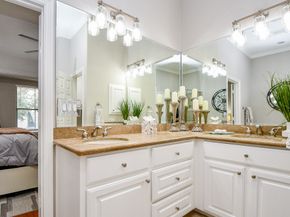 4212 Stonebridge Drive, Missouri City TX 77459