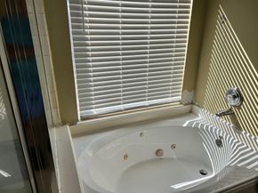 718 Cypresswood Cove, Spring TX 77373