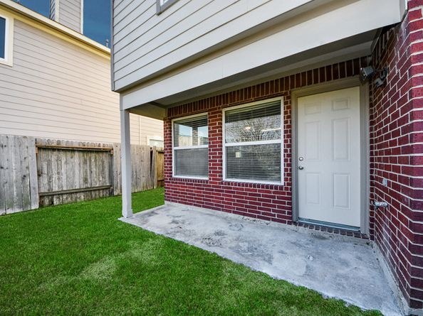 2438 Glenholly Park Drive, Sugar Land TX 77498