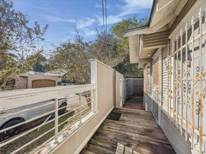 304 Bomar Street, Houston TX 77006