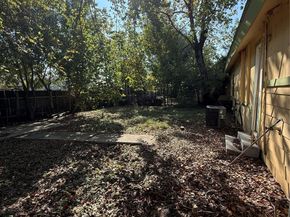 7227 Saint Augustine Street, Houston TX 77021