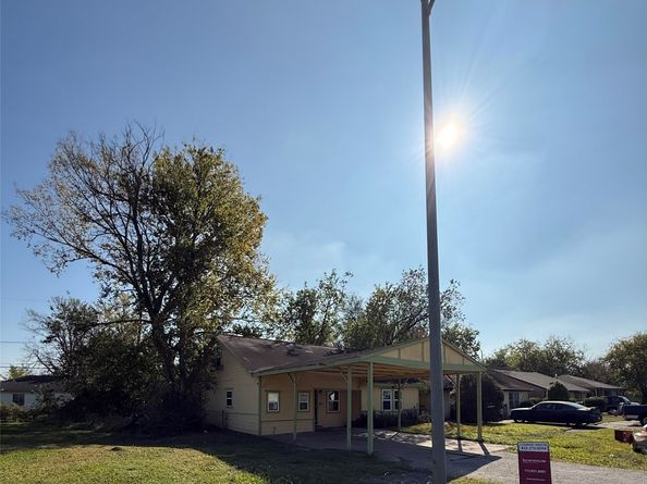 7227 Saint Augustine Street, Houston TX 77021