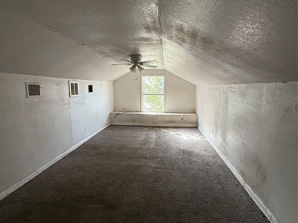 7227 Saint Augustine Street, Houston TX 77021