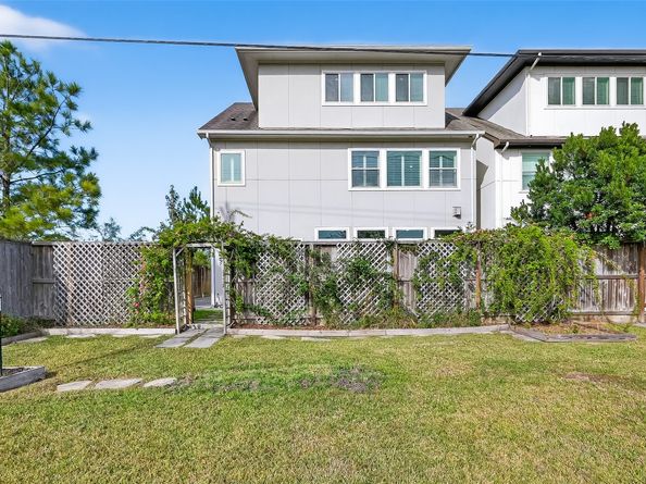 10514 Hess Lane, Houston TX 77096