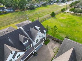 10514 Hess Lane, Houston TX 77096