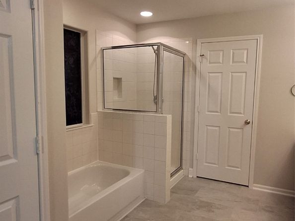 6887 Turtlewood Drive, Houston TX 77072