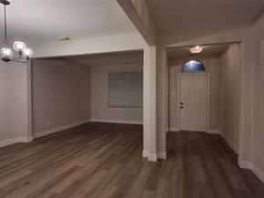 6887 Turtlewood Drive, Houston TX 77072