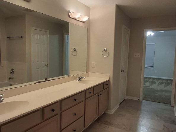 6887 Turtlewood Drive, Houston TX 77072