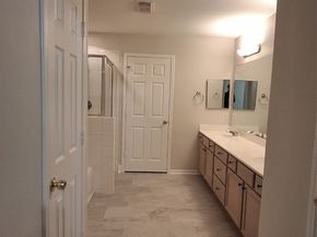 6887 Turtlewood Drive, Houston TX 77072