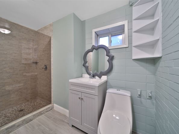 11005 Gloria Drive, Houston TX 77013