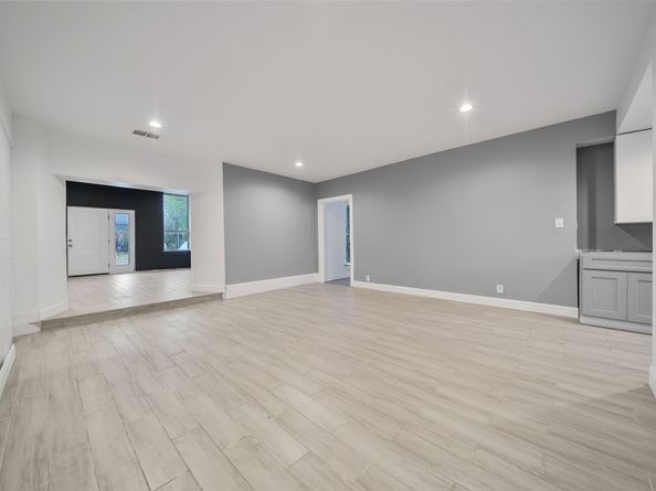 11005 Gloria Drive, Houston TX 77013