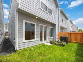 833 Fisher Street C, Houston TX 77018