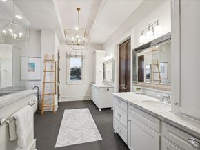 619 E 10th 1/2 Street, Houston TX 77008