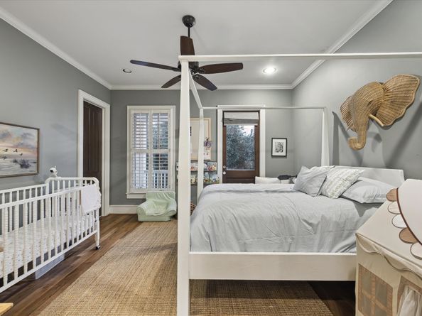 619 E 10th 1/2 Street, Houston TX 77008