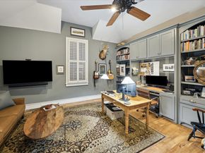 619 E 10th 1/2 Street, Houston TX 77008