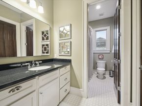 619 E 10th 1/2 Street, Houston TX 77008