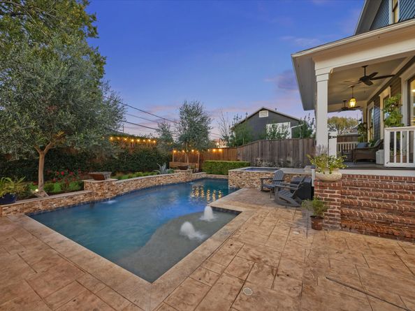 619 E 10th 1/2 Street, Houston TX 77008