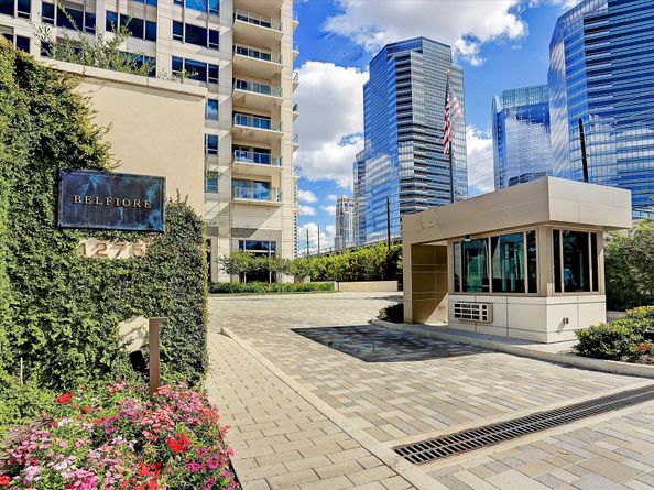1275 S Post Oak Lane 2502, Houston TX 77056
