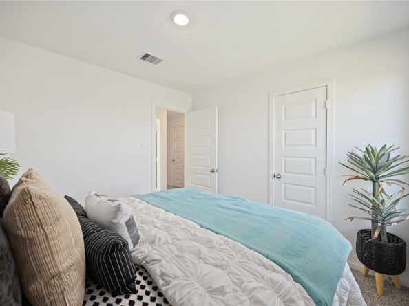 5925 Manning Oaks Street, Houston TX 77091