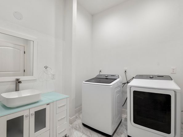 1517 Colorado Street, Houston TX 77007