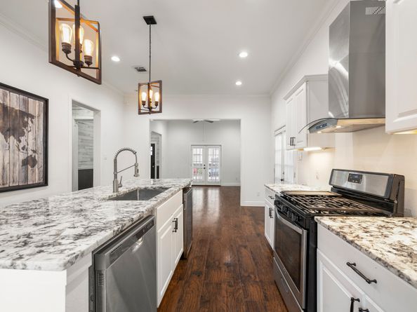 1517 Colorado Street, Houston TX 77007