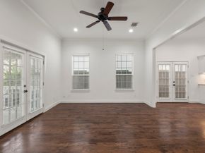 1517 Colorado Street, Houston TX 77007