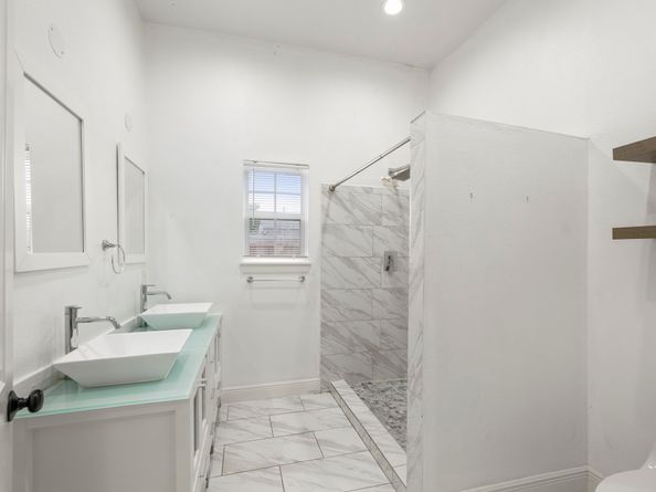 1517 Colorado Street, Houston TX 77007