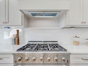 1803 Seaspray Court, Houston TX 77008