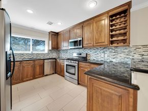 1607 Willowby Drive, Houston TX 77008