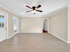 1607 Willowby Drive, Houston TX 77008