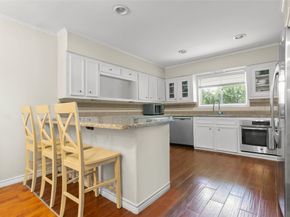 3641 Deal Street, Houston TX 77025