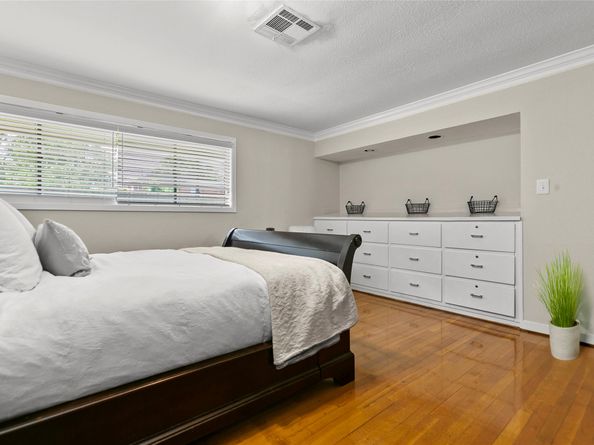 3641 Deal Street, Houston TX 77025