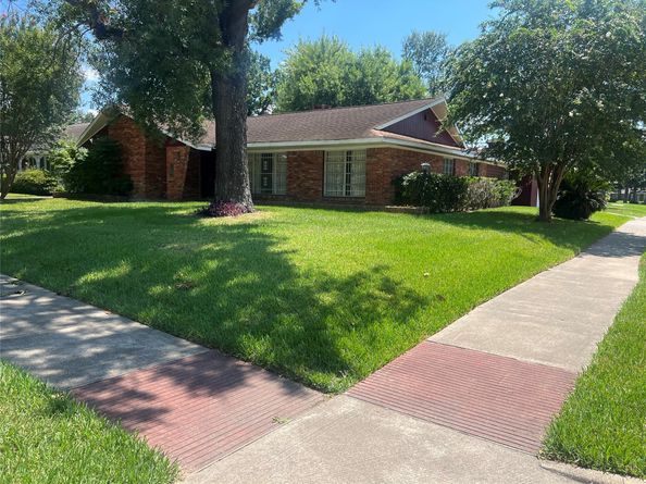 3715 Latma Drive, Houston TX 77025