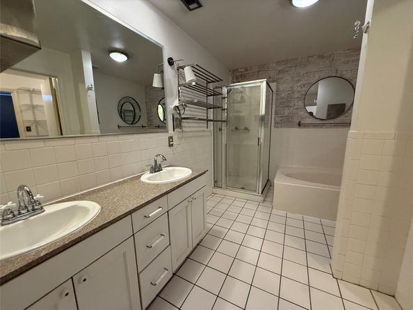 915 N San Jacinto Street 1D, Houston TX 77002