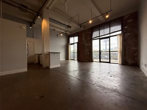 915 N San Jacinto Street 1D, Houston TX 77002