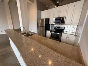 915 N San Jacinto Street 1D, Houston TX 77002