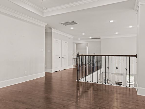 8550 Ridgepoint Drive, Houston TX 77055